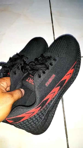 Sepatu Sneaker Pria Import - Shoes Premium Import / Sepatu Sekolah Variasi 3 warna (BAYAR DI TEMPAT)