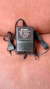 Adaptor Keyboard YAMAHA SERI E PSR E-223 E233 E243 E170 E172 E175 E213 E203 E212 E213