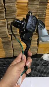 ปั๊มบน สีดำ Fino ปั๊มเบรคหน้าตัวบน มอเตอร์ไซค์ อย่างดี