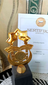 Piala Lomba Tropy dan Sertifikat Penghargaan Piagam Kejuaraan Tropi Duplikat Lengkap