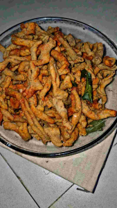 keripik usus crispy pedas 1kg