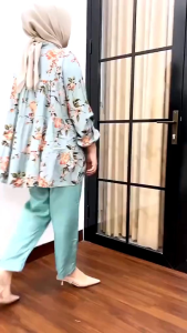 Azalea One: Set Blouse Rayon Diamond & Celana Crinkle Airflow Premium