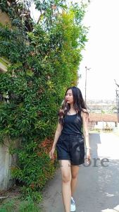 Celana Pendek Wanita Oro Hotpants: Pilihan Terbaik untuk Kualitas & Desain