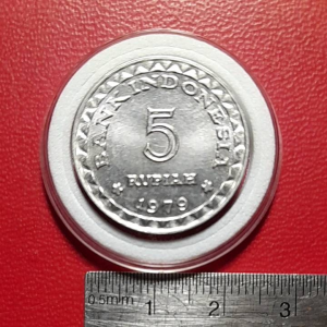 Koin Indonesia Koleksi kuno Rp 5 KB Aluminium Kecil Tahun 1979 Kinclong