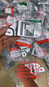 *PROTON ISWARA SAGA LMST 2004 DOOR INNER HANDLE SILVER COLOUR/ PINTU DALAM HANDLE