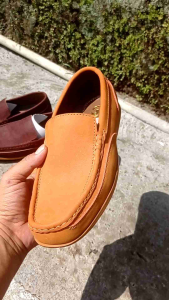 Sepatu Pria Kulit