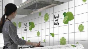 3 mét decal dán bếp cách nhiệt (decal tráng nhôm) khổ rộng 60cm mẫu vân đá vàng decal miếng 45cm*75cm