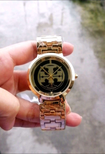 WOMENS MEDIUM FACE T. BURCH STAINLESS STEEL WATCH