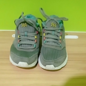 sepatu second size 37