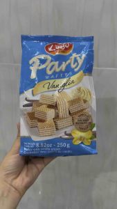 Bánh Xốp Mini Lago Party Wafers 250g
