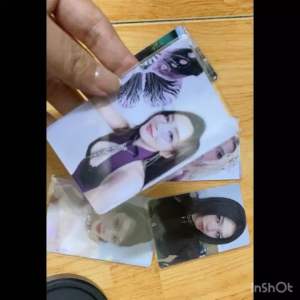 card nhua Miếng dán đỡ điện thoại dán mặt sau trang trí ĐT 30 EX card OFF card bo góc thẻ cứng nhựa em xinh say hi