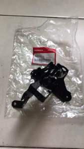 ขายึดบังลม Click110i ทุกรุ่น ขายึดบังลมหน้า ตรงรุ่น มอเตอร์ไซค์ แท้ศูนย์ 64223-KVB-T00