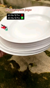 Piring Plastik Ayam Jago Putih 2 lusin / 24 pcs diameter 22 cm - Anti Pecah untuk Hajatan & Souvenir