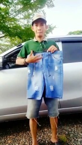 celana pendek denim premium motif sobek