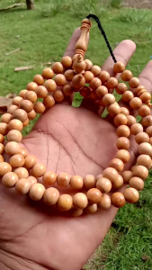 Tasbih Cendana Wangi Sembur Ukuran 8 mm 99 Butir