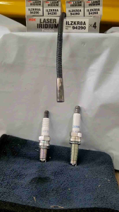 ILZKR8A Suzuki Swift 1.4T Audi A8Q7 Volkswagen CCTouareg Porsche Cayenne 3.6 FSI NGK 94290 Laser Iridium Spark Plug