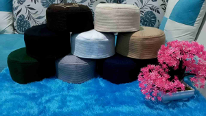 Peci Kopiah Malawi Al Rehab: Aksesoris Trend Pria Dewasa Terbaru