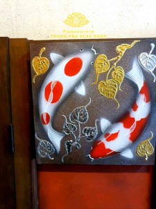 ภาพปลาคาร์ฟคู่มงคล ขนาดW30H30cm รูปติดผนังแขวนกรอบลอย ภาพของขวัญ ภาพเสริมฮวงจุ้ย รูปปลาเรียกทรัพย์