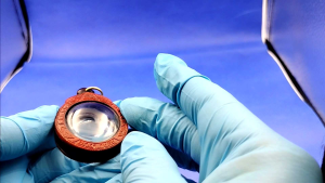 กรอบหน้ากากเลเซอร์ กรอบพระหลวงปู่สรวง เทวดาเล่นดิน เป็นทั้งหมดของกรอบที่เหมาะสมสำหรับความสวยงามและความงาม