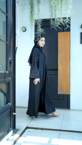 ID  GAMIS ABAYA BLACK EDISI YASMIN ABAYA MOTIF SIMPEL ELEGAN TERBARU 2025