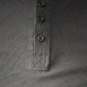 Kaos Kancing 3 Pria Distro Terlaris