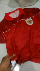 Jersey timnas merah + nama punggung