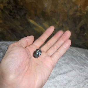 19.1mm Aged Tibetan Zhang Zhung Benefactor Savior Da Luo Dzi pendant lots of red spots with natural pattern (with certificate) 藏传老矿滿朱砂点贵人达洛天珠(带证书)