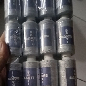 Benang BAKTI abu silver 500 yard Benang high quality benang kuat 12 pcs