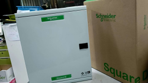 Schneider Electric ตู้คอนโทรล ตู้ควบคุมไฟฟ้า สแควร์ดี 3P รุ่น คลาสสิค ขนาด121824303642 ช่อง มอก.1436 เล่ม 3-2564