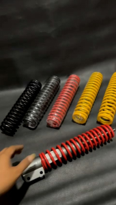 Perbandingan Shockbreaker Depan Vespa PX & Spartan Dsb Fork Kaki 2 Warna Hitam Merah Kuning