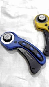 45mm Rotary Cutter Cutting Tool Cloth Craft Fabric Circular Blade Knife Pisau Kain 滚刀