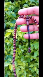 kalung tasbih gaharu wangi asli Kalimantan size 10x5mm isi 99butir Muslim Motif Cantik