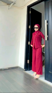 Oneset Knit Kancing: Desain Klasik & Nyaman