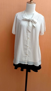 atasan wanita cream salur putih THEORIA cewek L lengan pendek blouse santai pita depan