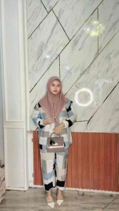 Setelan Wanita Kekinian 2025: Baju Setelan Wanita Dewasa Terbaru