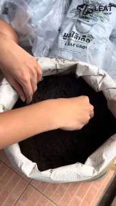 มูลไส้เดือน100% Leat grow เนื้อร่วนซุย รากแข็งแรง เร่งดอกออกผล ใช้เพาะกล้า ปรุงดิน (Vermicompost Leat grow) 20kg.