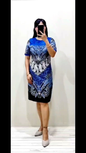 BATIK COUPLE SOLO SARIMBIT KELUARGA SUPER JUMBO NAGITA PARANGBIRU DRESS TUNIK BATIK DAN KEMEJA BATIK PRIA AYAH IBU ANAK SERAGAMAN SERAGAM WANITA MODERN TERBARU KEKINIAN RESMI LENGAN PENDEK RESLETING BELAKANG