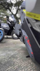 Aksesoris Yamaha Aerox Alpha 2025 Lower Deck Pelindung Body Samping Bahan Karet
