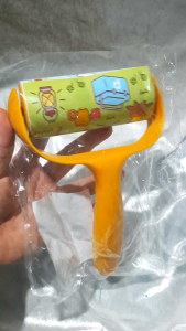 ลูกกลิ้งทำความสะอาดเสื้อผ้า ลูกกลิ้งเก็บไรฝุ่น ขนสัตว์ ลายการ์ตูนน่ารัก