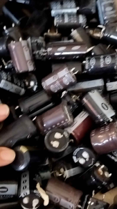 Elko Cabutan 330u 200v / 330u 250v / 330u 160v Elco Copotan Ori Original\nElko Cabutan 220u 200v / 220u 250v / 220u 160v Elco Copotan Ori Original