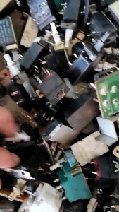 Sakelar Cabutan Switch Tombol Saklar TV Copotan Random (COD)