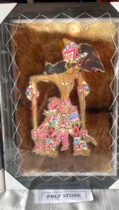 WAYANG KULIT ABIMANYU 70CM X 50CM HIASAN DINDING FIGURA KAYU