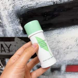 Lăn khử mùi nữ Elizabeth Green Tea 40ml(xanh lá)