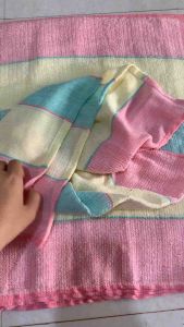 Khăn quấn bé sơ sinh khăn tắm bé Khăn bông quấn bé sơ sinh ( khăn sọc màu)