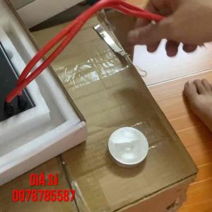 Tặng cuộn kẽm Máy hàn cell pin KERPU dung luong cao 7500 mah ( có cổng sạc điện thoại )