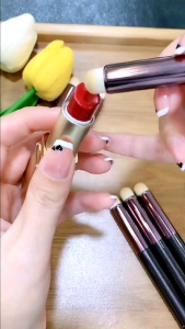 XIXI Round Head Lip Brush Lipstick Brush Lip Stain Brush Professional Advanced Makeup Artist Special Lip Concealer Brush * XIXI 圆头唇刷 红刷 唇部晕染刷 专业高级化妆师专用嘴展遮服刷
