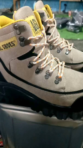 SEPATU  BOOTS SEPATU SAFETY PRIA AGL"s ARGON SEPATU  SAFETY PRIA UJUNG BESI SOL KARET