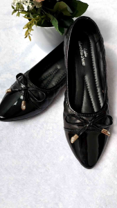 Sepatu Flat Shoes Wanita Terbaru 2025