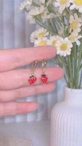Anting jepit stoberi merah yxy