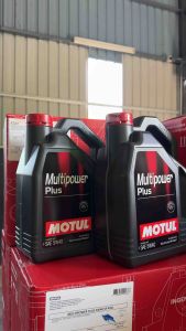 MOTUL Multipower Plus 5W-40 High-Performance Engine Oil 4L with Drain Plug Washer